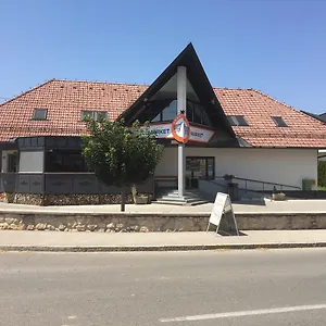 Avio , Zgornji Brnik Slovenia